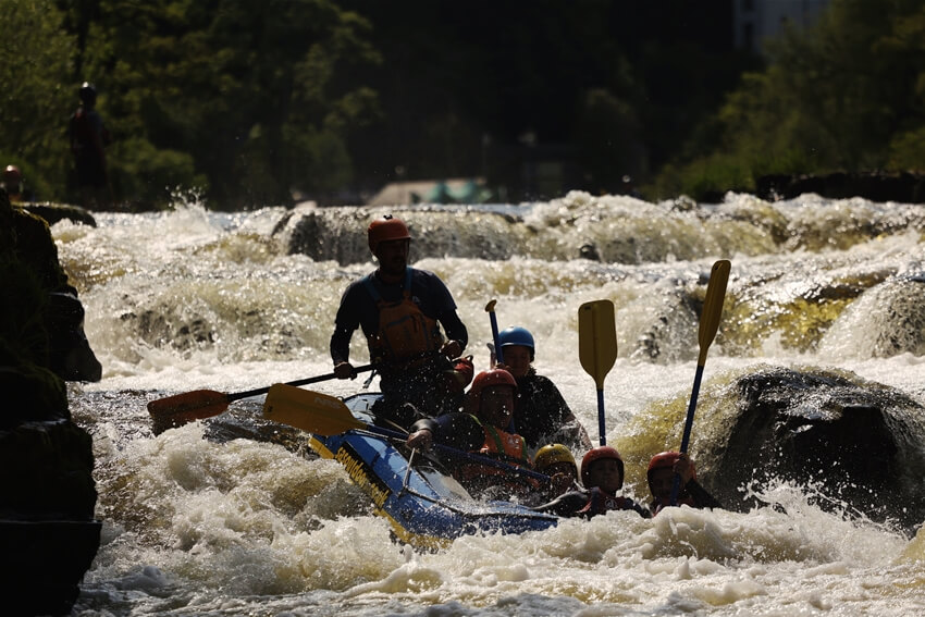 Whitewater rafting 3